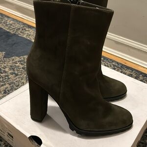 BRAND NEW GENUINE SUEDE ALDO Boot